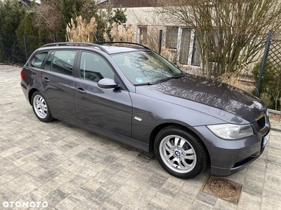 BMW Seria 3 320i