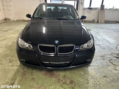 BMW Seria 3 320i