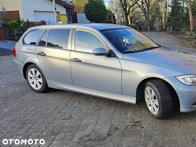 BMW Seria 3 320i