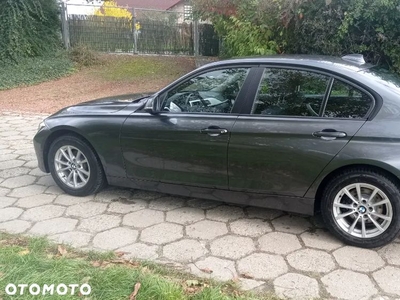 BMW Seria 3 320i