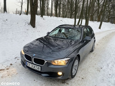 BMW Seria 3 320i Touring xDrive