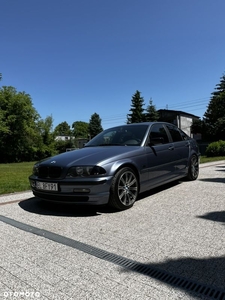 BMW Seria 3 323i