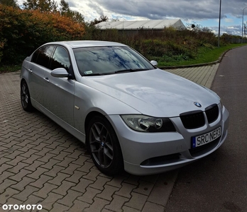 BMW Seria 3 325i