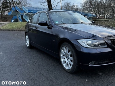 BMW Seria 3 325xi