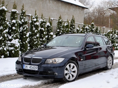 BMW Seria 3 325xi