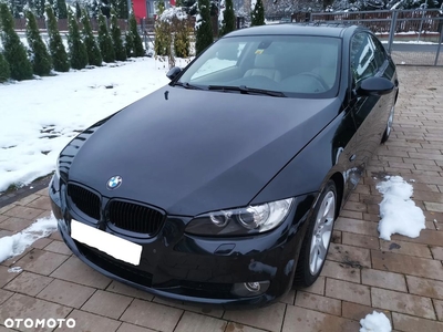 BMW Seria 3 330i xDrive Coupe Edition Exclusive