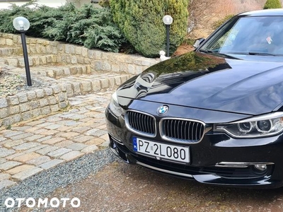 BMW Seria 3 335i xDrive Luxury Line