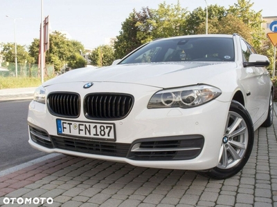 BMW Seria 5 520d Sport Line