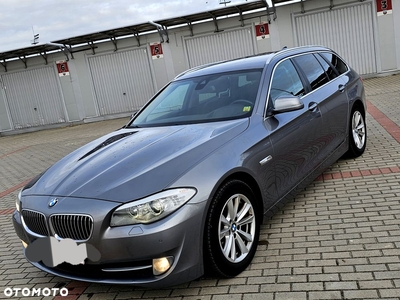 BMW Seria 5 520d Touring Luxury Line