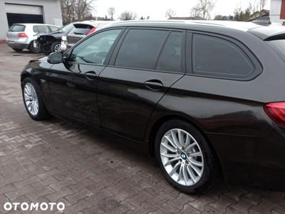 BMW Seria 5 520d Touring Luxury Line