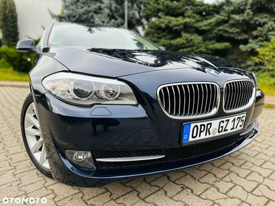 BMW Seria 5 520i Touring Luxury Line