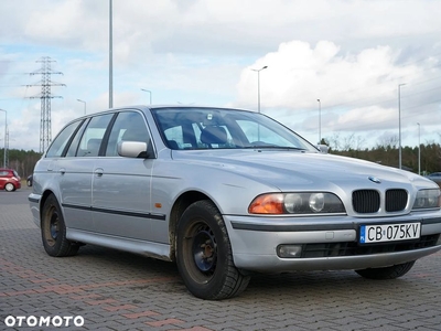 BMW Seria 5 523i