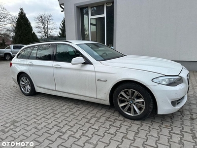 BMW Seria 5 523i Touring Sport-Aut