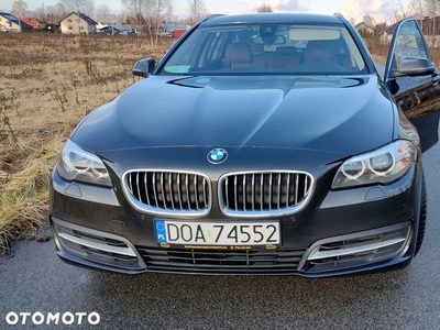 BMW Seria 5 525d Touring Luxury Line