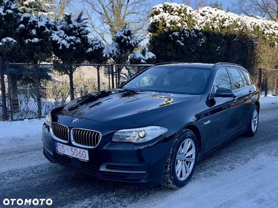 BMW Seria 5 525d Touring Sport-Aut Luxury Line