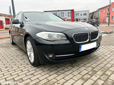 BMW Seria 5 525d xDrive Touring