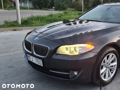 BMW Seria 5 525d xDrive Touring