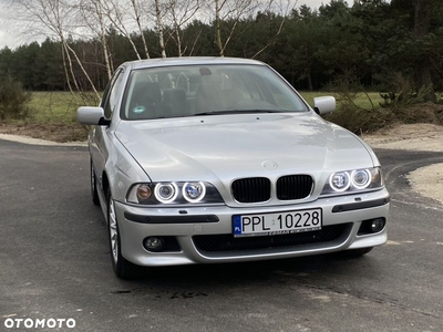 BMW Seria 5 525i