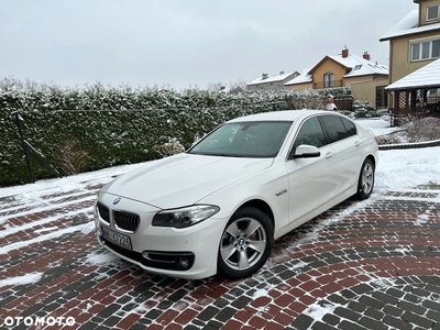 BMW Seria 5 528i xDrive Luxury Line