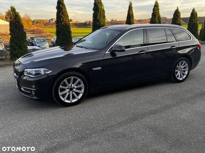 BMW Seria 5 530d xDrive Luxury Line