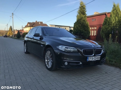 BMW Seria 5 530d xDrive Luxury Line