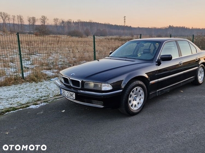 BMW Seria 7 728i