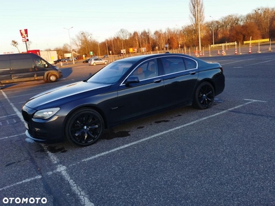 BMW Seria 7 740d