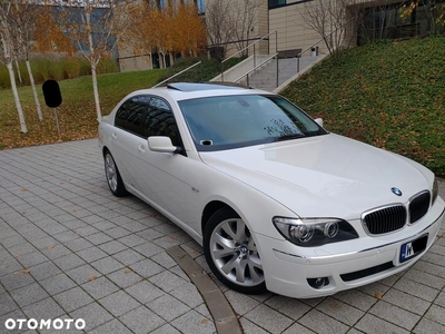 BMW Seria 7 740i