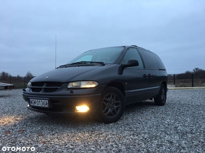 Chrysler Voyager LE 2.5L TD