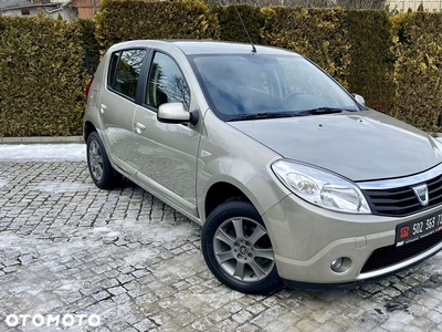 Dacia Sandero 1.2 16V 75 Celebration