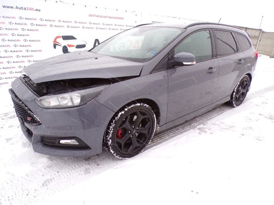 Ford Focus Turnier 2.0 EcoBoost ST mit Leder-Sport-Paket