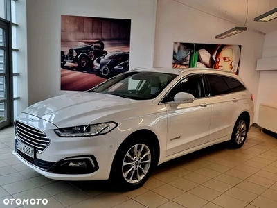 Ford Mondeo 2.0 Hybrid Titanium