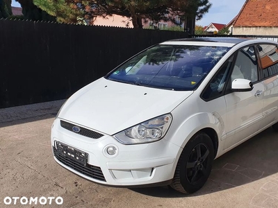 Ford S-Max 2.2 TDCi DPF Titanium