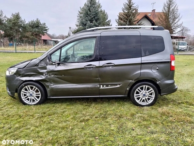 Ford Tourneo Courier 1.0 EcoBoost Titanium