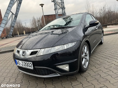 Honda Civic 1.8i-VTEC Sport