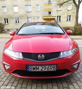 Honda Civic 1.8i-VTEC Sport