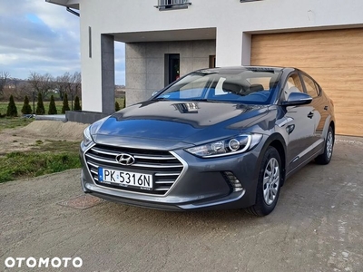 Hyundai Elantra 1.6 Classic +