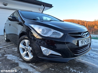 Hyundai i40 i40cw 1.6 Fifa World Cup Edition