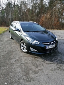 Hyundai i40 Kombi blue 1.7 CRDi Trend