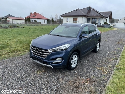 Hyundai Tucson blue 1.7 CRDi 2WD Style