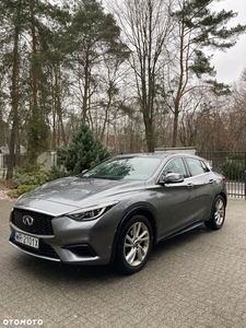 Infiniti Q30 1.6t