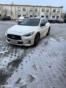 Infiniti Q30