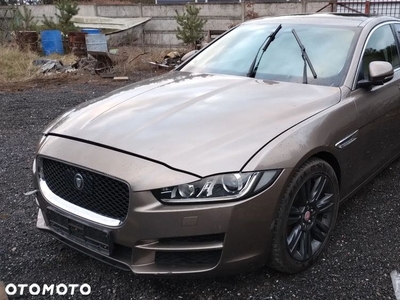 Jaguar XE 2.0 D AWD Portfolio