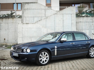 Jaguar XJ XJ8 4.2 LWB Executive