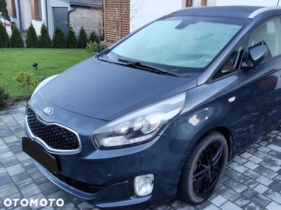 Kia Carens 1.7 CRDi 136 Dream Team Edition