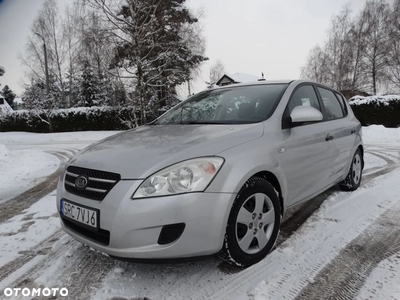 Kia Ceed Cee'd 1.4 Comfort +