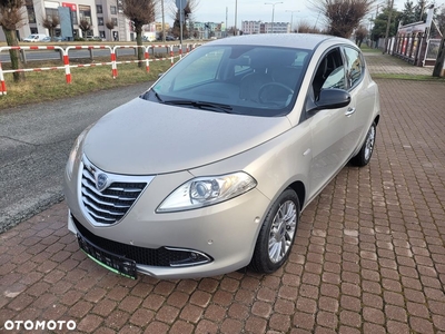 Lancia Ypsilon Y 0.9 TwinAir Turbo 8V Automatik Platinum