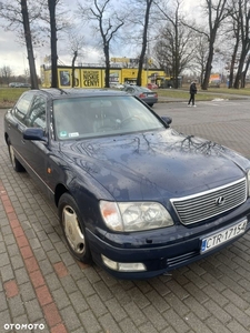 Lexus LS 400