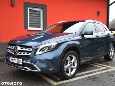 Mercedes-Benz GLA 180 7G-DCT Urban