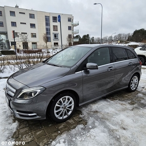 Mercedes-Benz Klasa B 220 4-Matic Urban